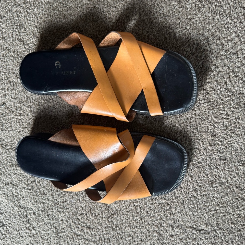 Women's Tan and Black Sandals